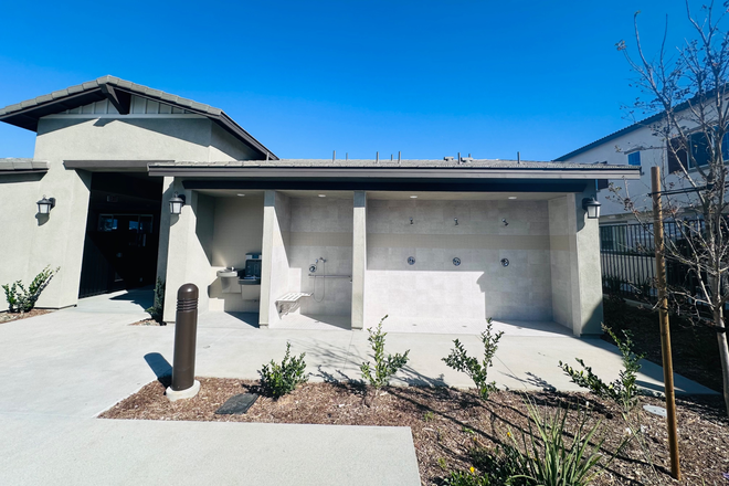 Community Clubhouse - SAFE NEW 3 BEDROOMS MODERN TOWNHOME CLOSE TO UCR WITH POOL AN