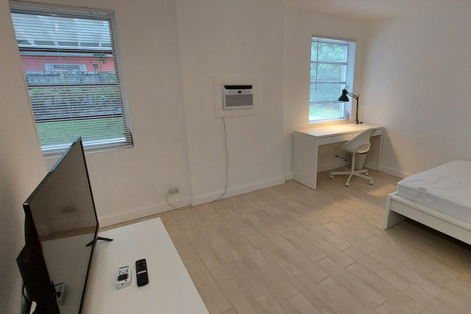 bedroom - Unit F5 at 3230 SW 104TH AVE