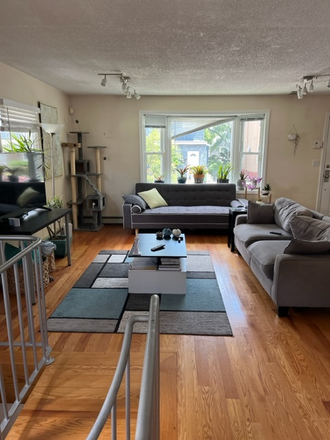 . - Big 3 bed 2.5 bath for September! Apartments