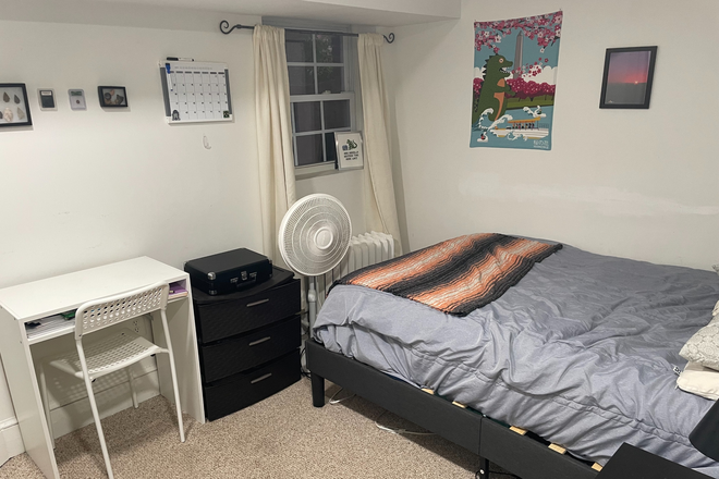 Bedroom 1 - 2 Bedroom Basement Apartment 1 Mile from AU Campus