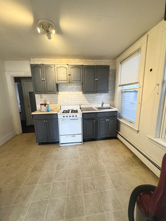 Kitchen - Sun filled 3 bed apartment avail. on Parker Hill Ave. in Mission Hill!