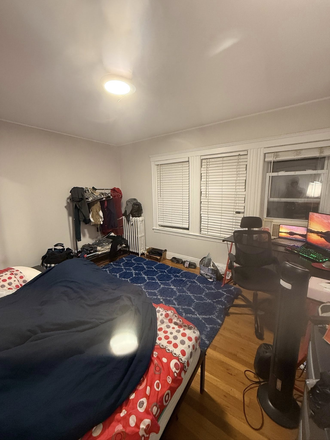 Bedroom - 120 Hillside St(Close to Northeastern Campus, 5min to orange line)