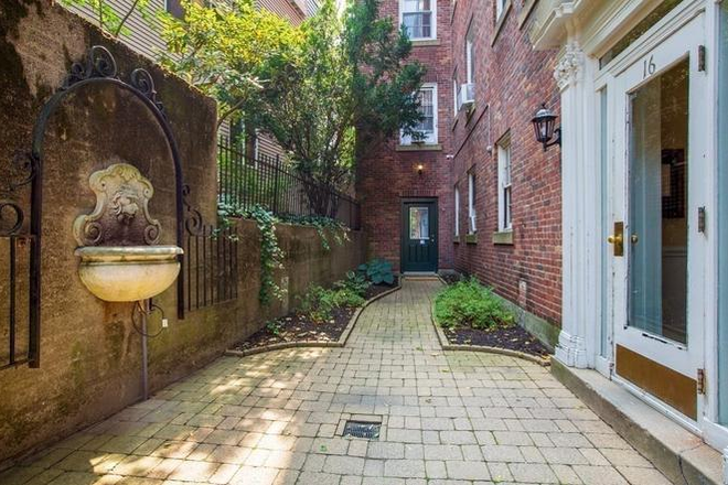 Entrance - Sunny, quiet and cozy studio at Harvard Condo