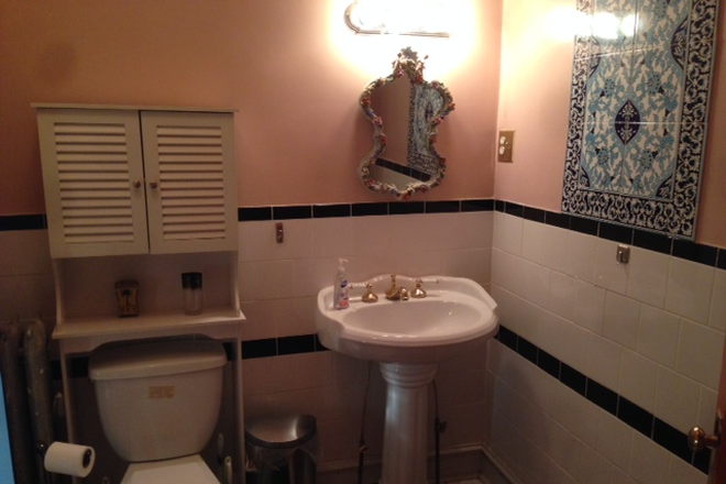bathroom - Spacious One Bedroom  Apt