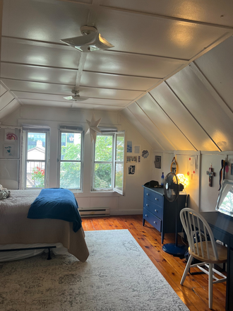 West wall - Large single room, close to the Union Apartments