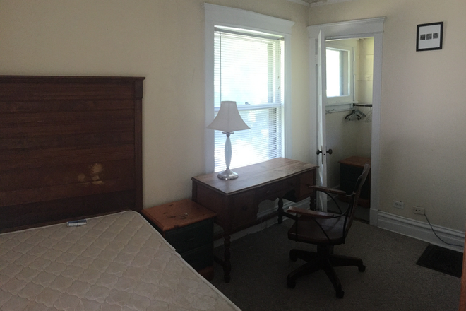 Bedroom - 812 Gaffield Place 5Br House, Close to Campus