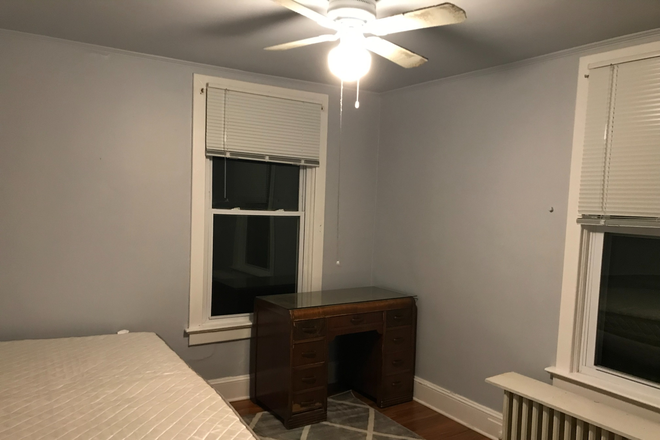 bedroom - Furnished room2- Apartment C, 28 Wilton St-Princeton