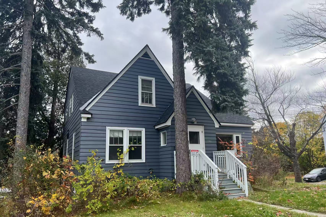 Front - Bedroom available on East Ave next to campus and medical center