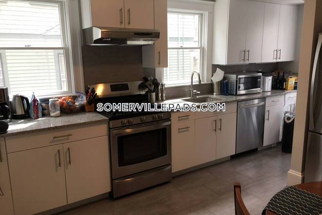 Kitchen - New Listing! 2 Bed 1 Bath Apartment on Powder House Blvd.! Prime Location Near Tufts!