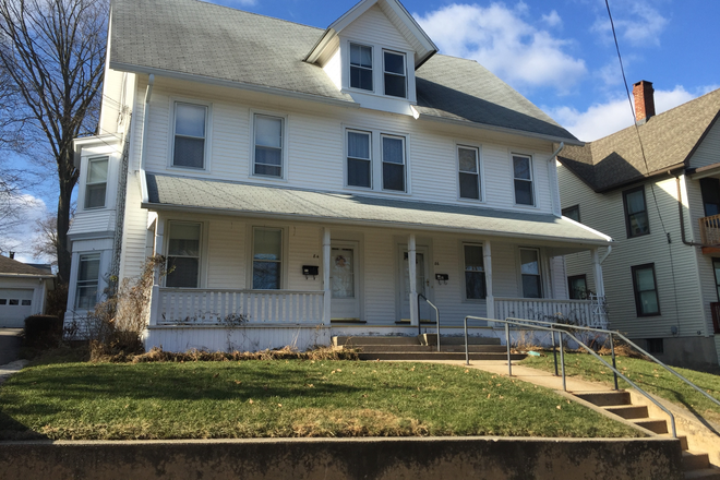 Outside Street View - 86 Oak Street, Willimantic Apartments