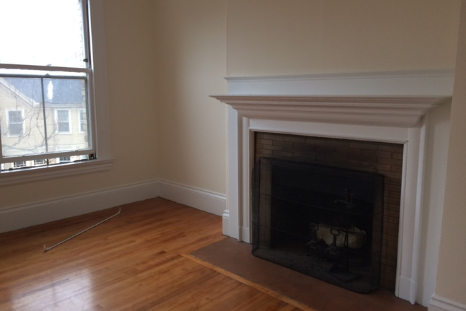 Livingroom - WARE ST HARVARD SQ 1 BED NO FEE  ASAP MOVE IN 01/01 Apartments