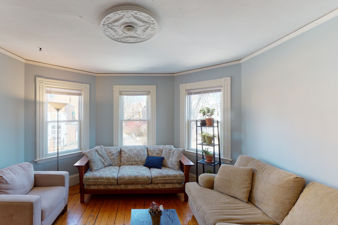 living room - Private Bedroom share within a large 5 BR 2 bath house, minutes to Harvard Yard, Central Air