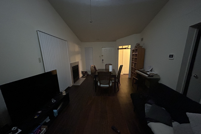 living room - MAA North Highlands Apartments