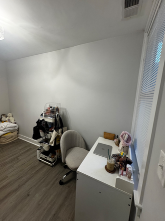 desk/ window area - Summer subletting housing w/roomies Apartments