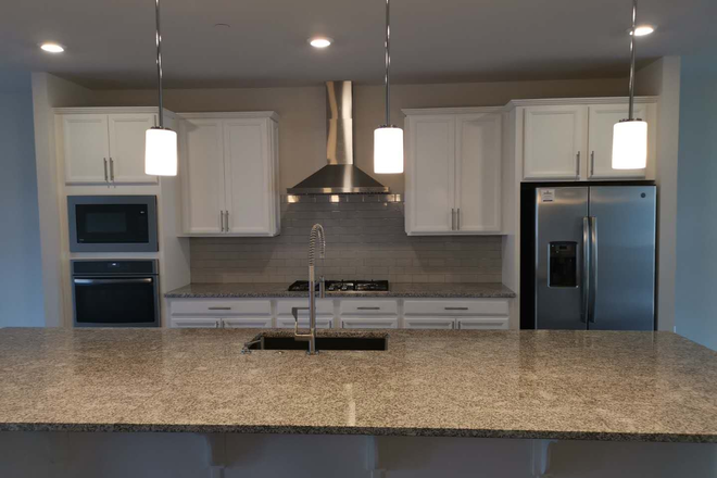 Kitchen - Private Rooms Near UMD and NASA Goddard – Greenbelt Townhouse, Housekeeping Included