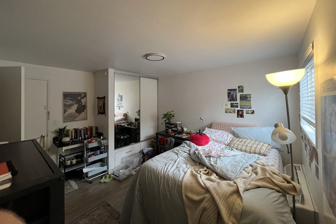Bedroom - Close to campus apartment sublet (summer 2026)
