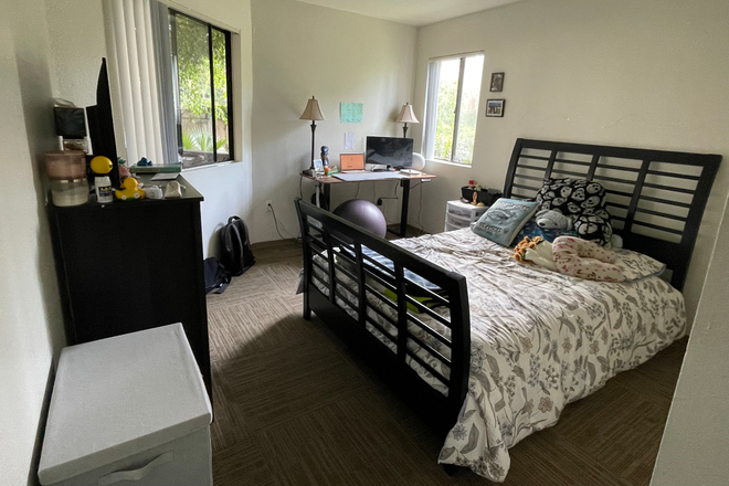 Bedroom - UCSD Graduate and Staff Housing