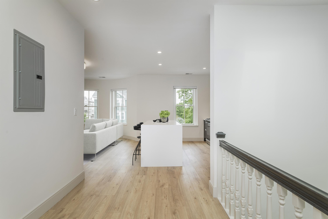178 Saint Alphonsus #3 - [9.1.2025] High End 4 beds/2baths on St Alphonsus [Top floor] Apartments