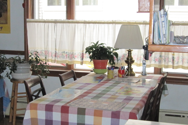 dining room - Lovely Furnished  Home Close to Harvard   International Scholars Welcome!