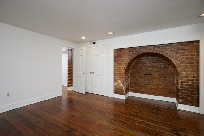 Bedroom - Large 1BR/2BA with Den/Office Centrally Located in Georgetown 1,126 SF