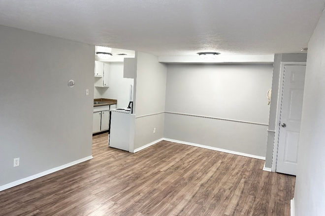 Photo - Madison House Apts