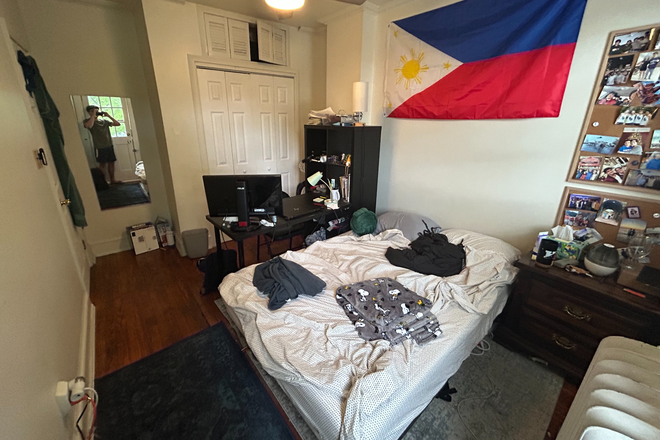 Bedroom; there's lots of space in the closet for storage - Furnished Row Home; Porch + TV + Ping Pong Table; 2 minute walk to campus