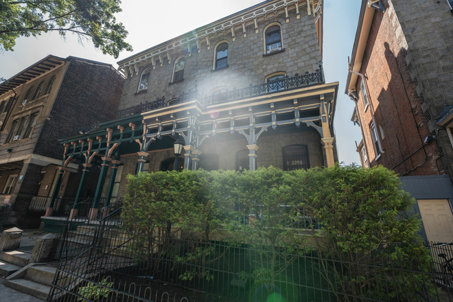 4020 Spruce - 4020 Spruce St Apartments