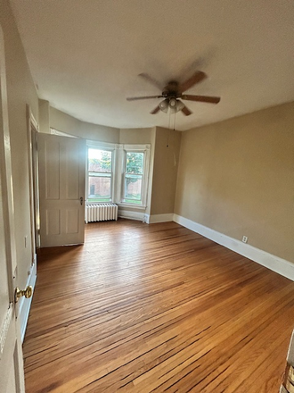 Room #1 - 3-BR UpperDuplex;1/2 mile to campus; landlord pays all utilities! $700 per BR or less w/more pple