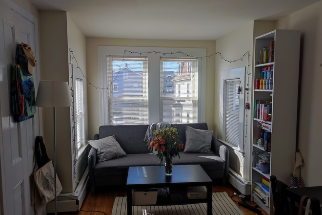 Room - Clean and updated two room studio apartment