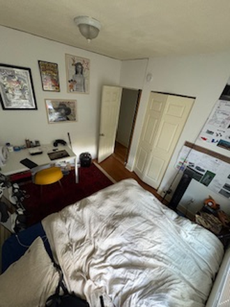 Bedroom - Duplex, RIGHT NEXT TO CAMPUS! Duplex