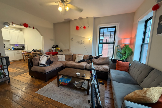 1 - NO BROKER FEE!!!! RARE OPPORTUNITY to rent entire building! 9 Beds, 3 Baths, 3 Kitchens!!