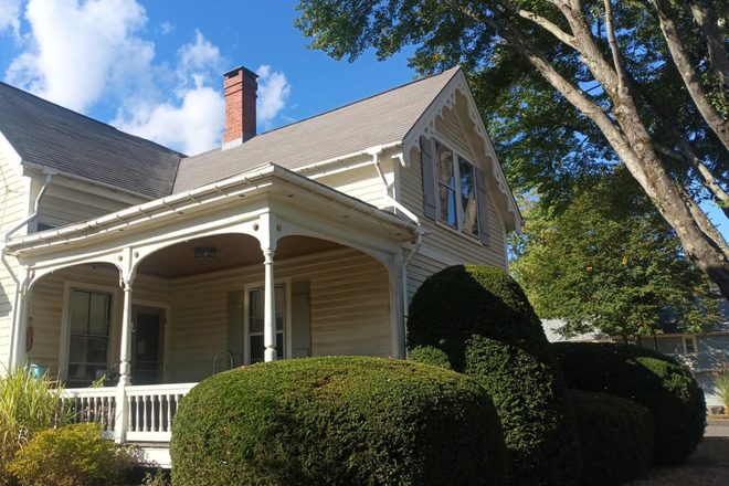 Outside Street View of House - Room in Rented Apartment in North Amherst Available (near 31/33 bus stop)