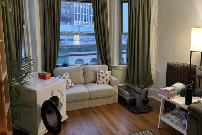 Bedroom - 2 Bed Available 9/1/26! *CONTACT NOAH 603-470-8181 Apartments