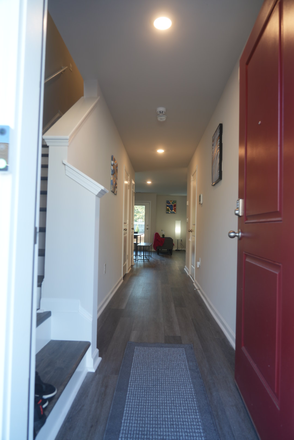 Entryway - The Townes at Amber Bluff, 2.4 miles/3 mins from CCU Campus Townhome