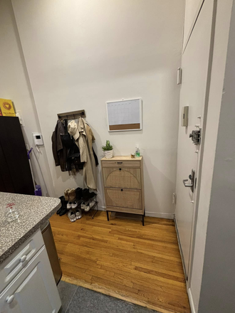 Entryway - Room in 3 Bed / 1 Bath Available on UES Apartments