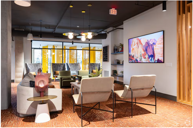 Clubroom - The Porter at Westport Plaza Apartments