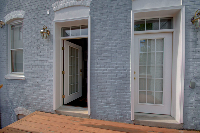 Deck - Close to campus