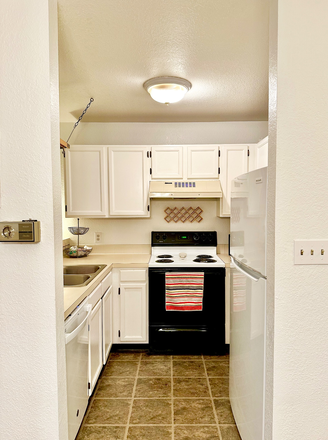 Kitchen - 28th & Kalmia 2bdr 2ba Condo