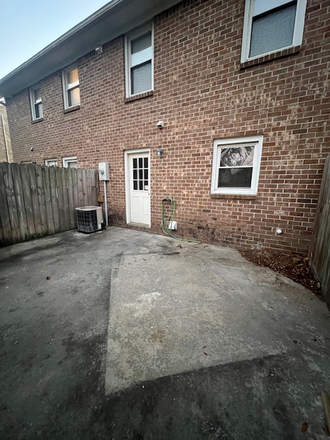 Back Patio - Townhome on James Island for rent- 10 minutes from campus