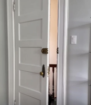 Room door - Amazing Furnished, Private Room - Utilities & WiFi Included in Rent! Apartments