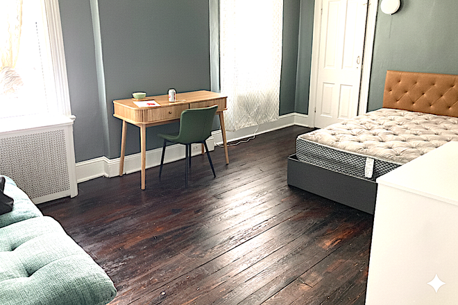 Extra large room on 2nd floor, part of 2 bedroom unit - Fully Furnished Large Private Rooms with Utilities, High Speed Wifi