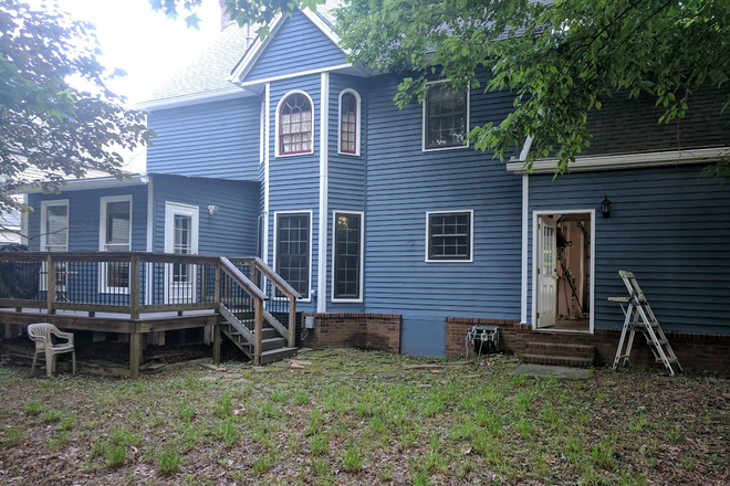 Backyard - Partially furnished 4 Bedroom / 3.5 Bathroom Home 15 Minutes Away from Emory