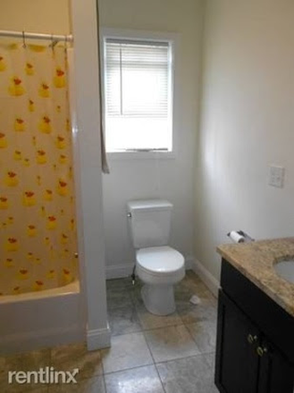 Bathroom - Freshly Renovated 4 bed with Screened in Porch and Yard Apartments