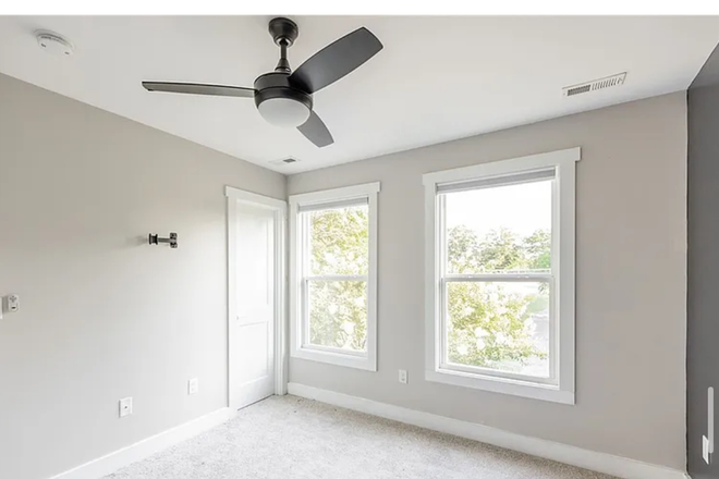 Bedroom - Bedroom for rent in student house 7 minute walk from VCU