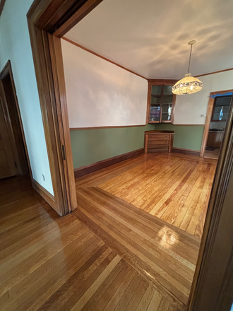 Dinning room - Spacious 4 bdrm townhouse