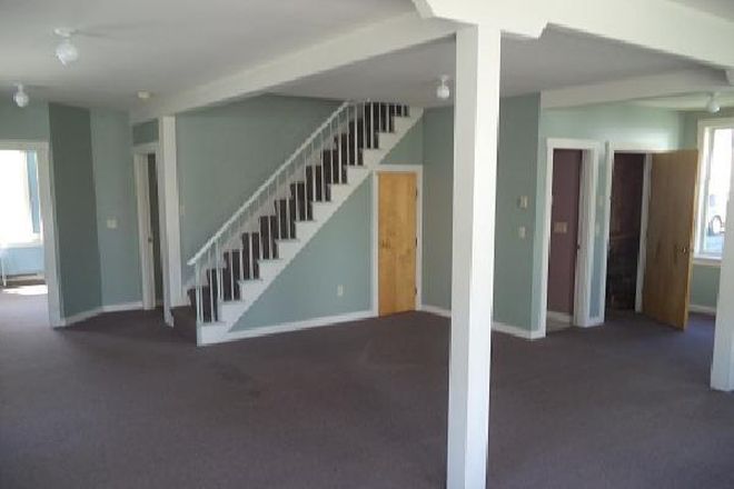 Room - 13 Main Street - 3BR (Belchertown) House