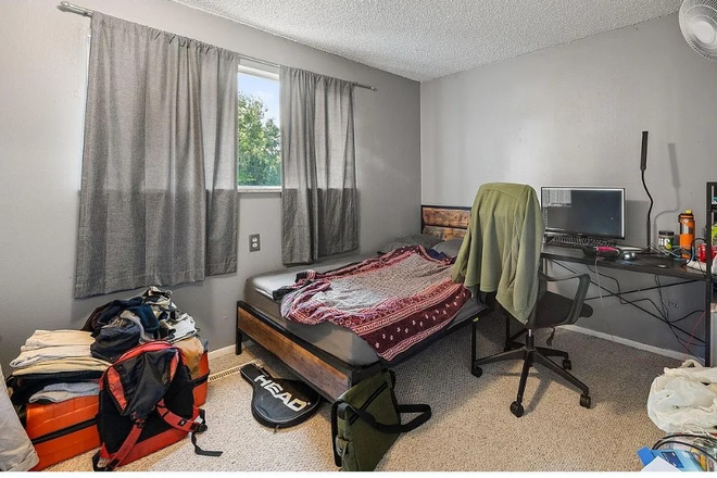 Bedroom 1 - 4Br/2Ba Near CU - 10 min bike ride- Yard+Deck - Available Aug 1