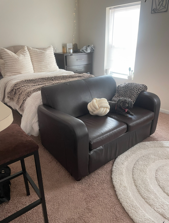 Bedroom/living room - East Edge
