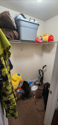 closet - Eagles landing apartments