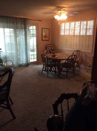 Dining room - Close to campus House